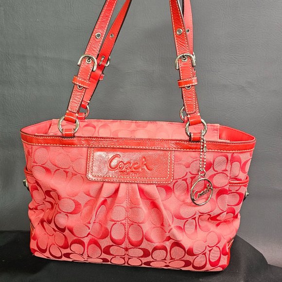 Coach Red Shoulder Tote Bag Handbag Style #F14281  EEUC Pre-Owned - Picture 1 of 11